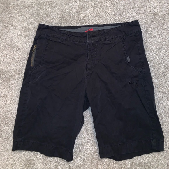 Puma Black Cargo shorts size S - Picture 2 of 5